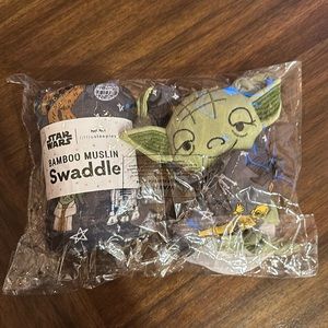 Little Sleepies Classic Star Wars Yoda Bamboo Muslin Baby Swaddle Lovey Set
